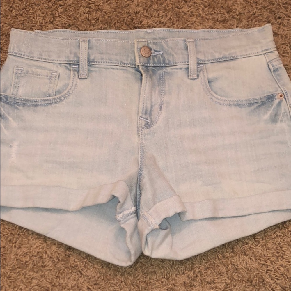 old navy light wash boyfriend fit shorts